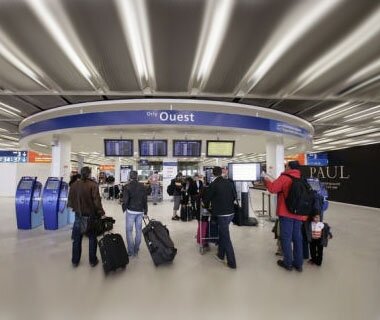Suivi des Vols & Trains